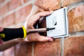 closeup-of-switch-installation